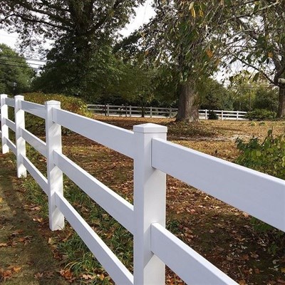 Vinyl Ranch Rail Fencing